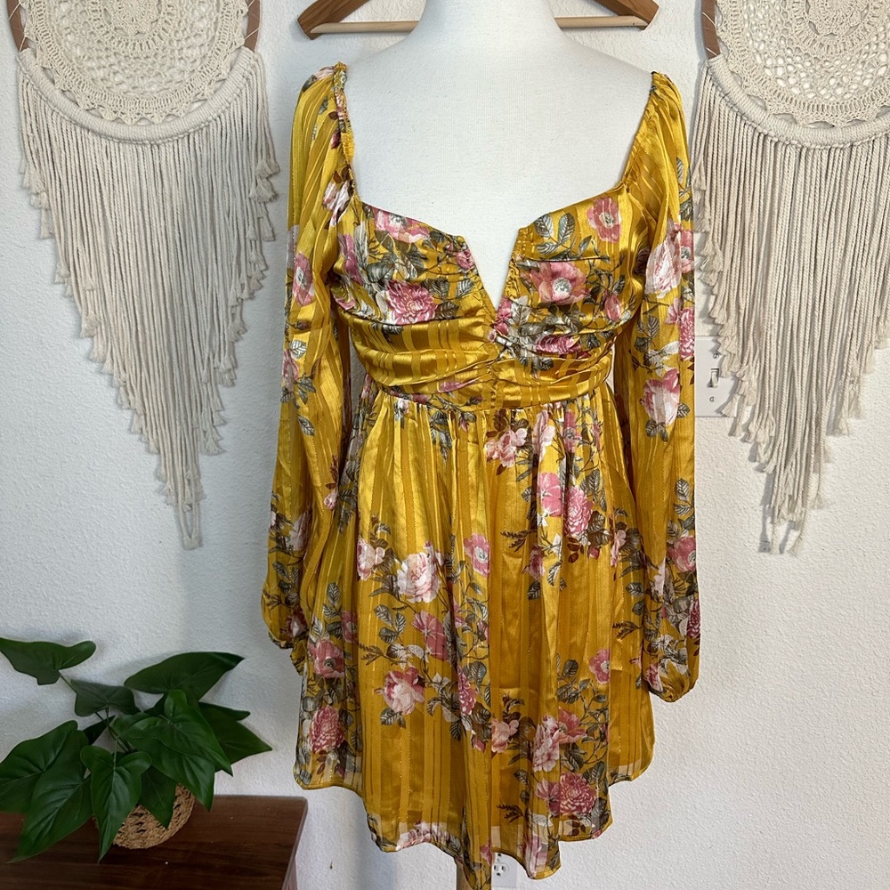 Forever 21 yellow floral print tie back top balloon sleeve dress M